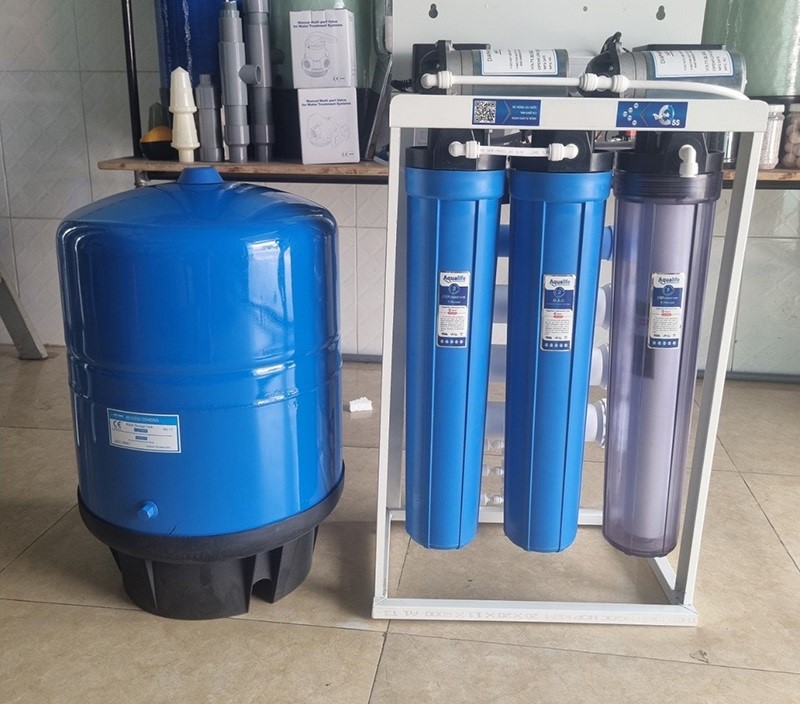 may-loc-muoc-ban-cong-nghiep-50-lit-h-3